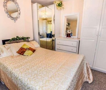 Bond Road, Mitcham, CR4 - Photo 6