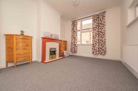 3 bedroom house - Photo 2