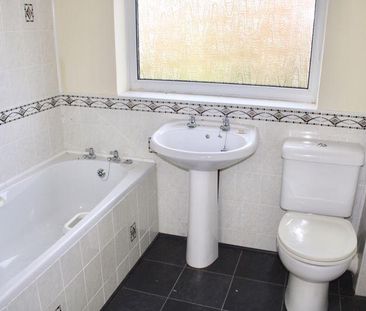 2 bedroom detached bungalow to rent - Photo 1