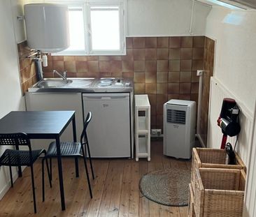 FRONTIÈRE MONÉGASQUE - STUDIO DERNIER ÉTAGE - Photo 2