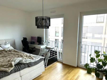 NEUE BAHNSTADT OPLADEN: Neuwertige 2-Zimmer-Wohnung mit Einbauküche und Loggia! - Photo 3