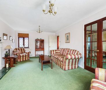 5 bedroom detached house to rent - Photo 2