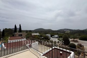 Cala Llonga, Balearic Islands 07849