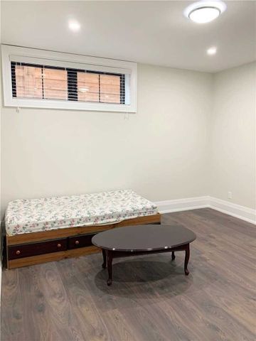 For Lease - 168 Fairview Road, Mississauga, Ontario - Photo 5