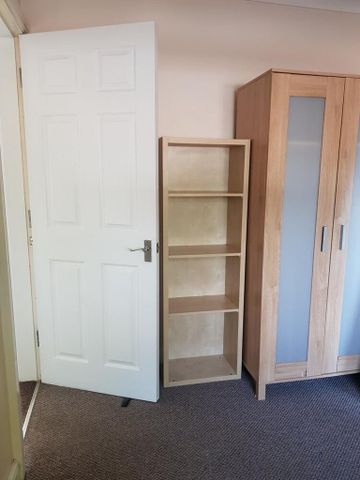 2 bedroom house share to rent - Photo 5