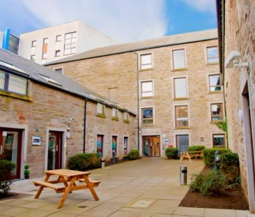 Single Bed Flat - Photo 2