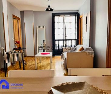 Alquiler de piso en Calle El Fontán - Foto 2