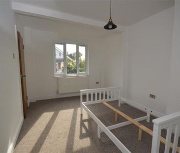 3 bedroom bungalow to rent - Photo 2