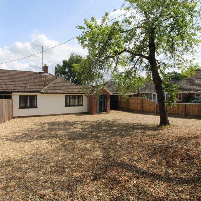 2 bedroom bungalow to rent - Photo 1