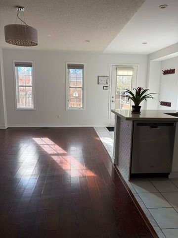 For Lease - 56 Ellesmere Street, Richmond Hill, Ontario - Photo 5