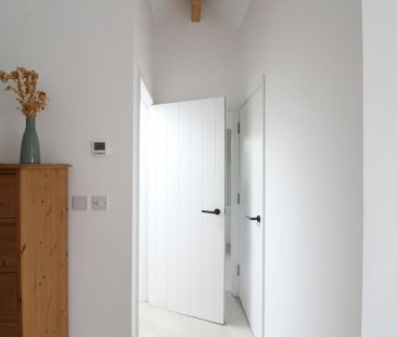 2 bedroom property to rent - Photo 6