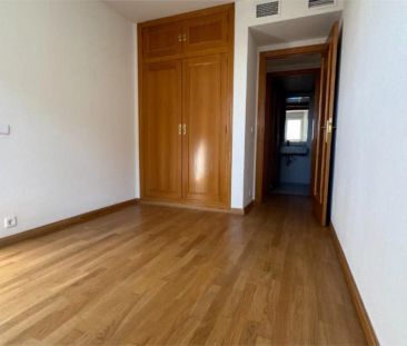 Piso de alquiler en Avenida de Gómez Laguna, 43, Romareda - Foto 3