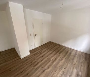 Ruhige Lage! Tolle 2-Zi. Whg mit Balkon, Bad mit Fenster! - Photo 6