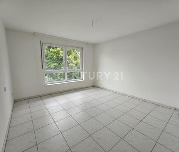 Komfort und Charme: Modernes Wohnen mit Balkon - Foto 1