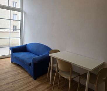 Pronájem bytu 1+1 55 m² - Photo 1