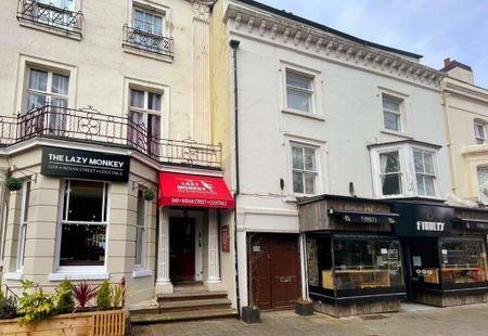 1 bedroom in a house share to rent - Photo 2