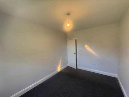 3 Bed Flat, Howard Road, SE25 - Photo 4