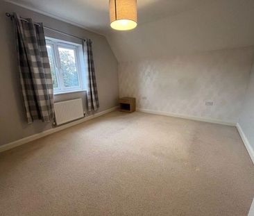 3 bedroom end of terrace house to rent - Photo 6