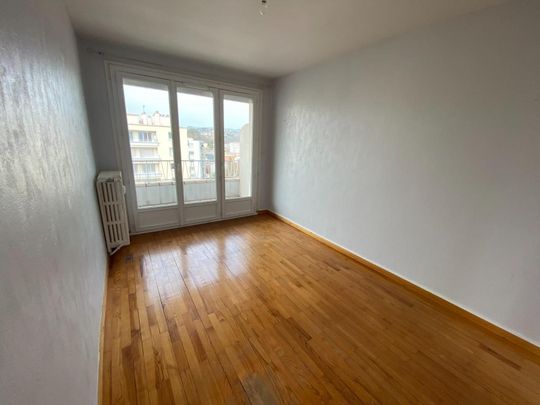 Appartement 3 pièces à louer St Étienne - 42000 / Réf: LA3550-COMPANY39997BYE - Photo 1