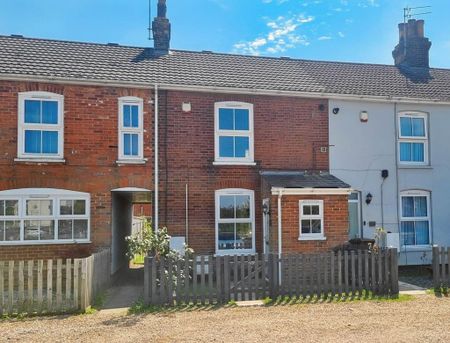 2 bedroom terraced house to rent - Photo 3