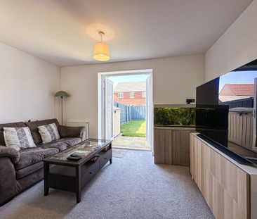 2 bedroom terraced house to rent - Photo 2
