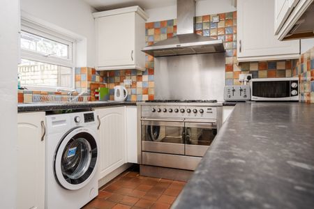 Anfield Road Room 5 - Photo 2