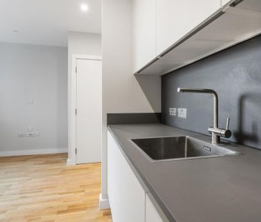 Flat to rent - Photo 2