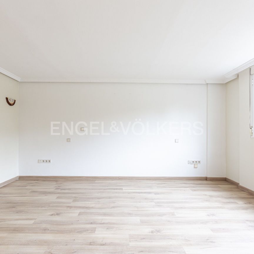 Casa o chalet de alquiler en Calle Rio Tajo, Parque Boadilla - Photo 1