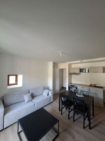 Location Appartement 2 pièces 34m² - Photo 3
