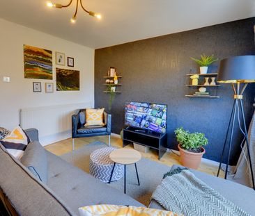 2 Bed Terraced House, Moorville Close, LS11 - Photo 5