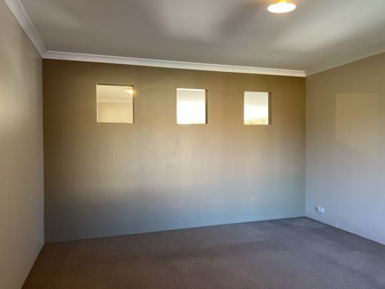 15 Finchley Avenue - Photo 1