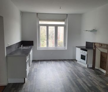 Axe CAMBRAI ARRAS, appartement en 1 er étage de type T3 - Photo 2