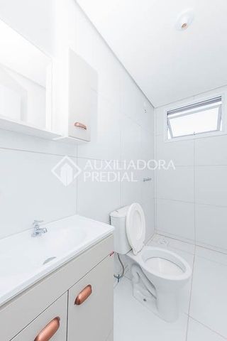 Apartamento com 2 quartos e 71m² para alugar em Jardim do Salso, Porto Alegre. - Photo 4