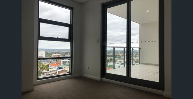 Bright and spacious 2-bedroom home in the heart of Auburn - Photo 1