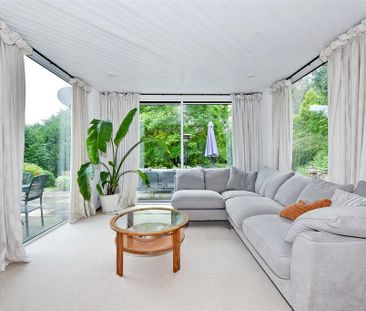 4 bedroom detached house to rent - Photo 2