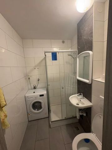 Garsoniera Confort 1 Etaj 3 - Zona Zamca - Fotografie 4