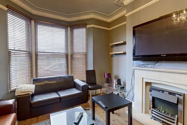 5 bedroom house to rent - Photo 1