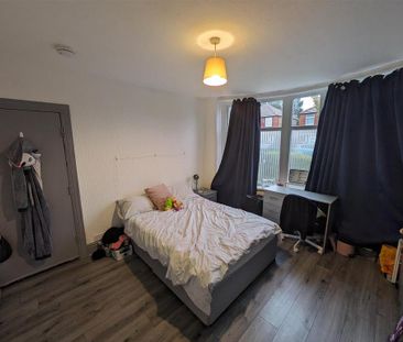 3 bedroom private hall to rent - Photo 6