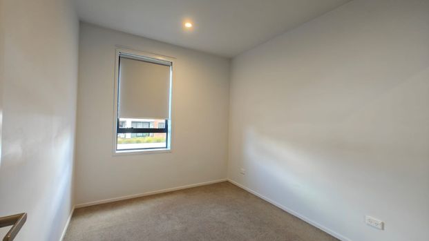 Property Management77 Hobsonville Point Road, Hobsonville - Apartment for Rent - Photo 1