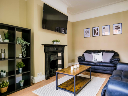 Brand new 6 bed House Share in Headingley! - Photo 3