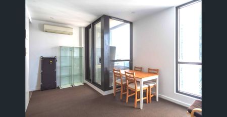 Fully Furnished One-Bedroom Apartment in the Heart of Melbourne CBD - Photo 4