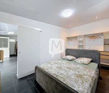 Location Maison 2 pièces 42m² REMIRE MONTJOLY 97354 - Photo 3