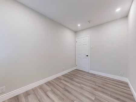 For Lease - 10 Vesper Court Unit# Main, Toronto, Ontario - Photo 3
