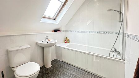 2 bedroom apartment to rent Farley Hill, Luton, Bedfordshire, LU1 - Photo 4