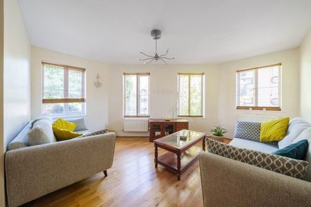 Chandler Way, London, SE15 - Photo 3