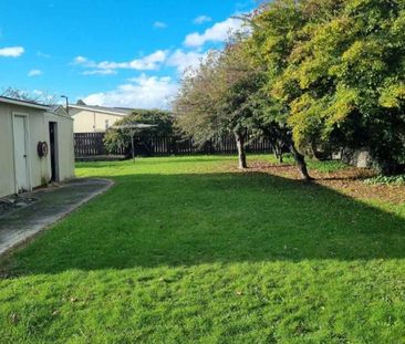 Spacious 4-Bedroom Home in Prime Location - Photo 5