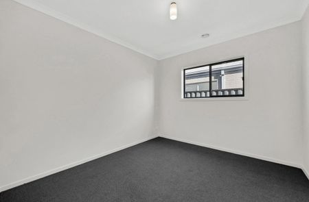 Brand New Family Home - Photo 2