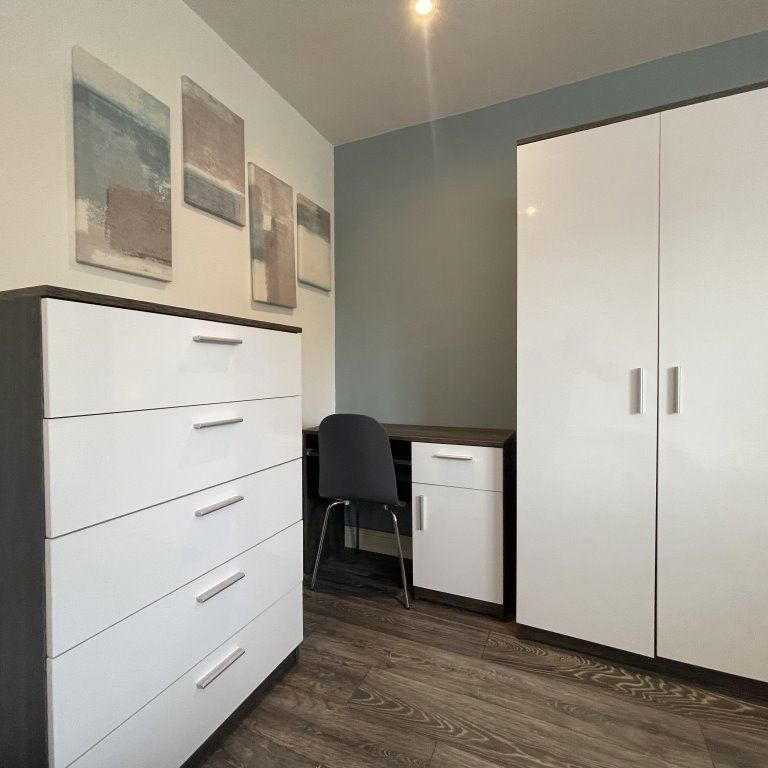 1 bedroom in a house share to rent - Photo 1