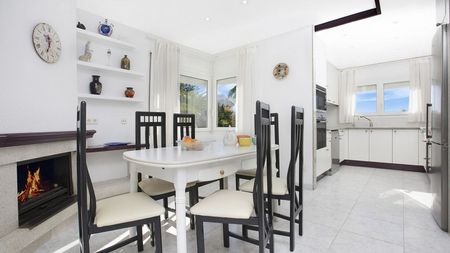 Avinguda d'Antoni J. Rovira - Photo 3