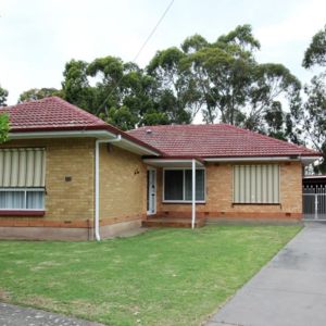 Spacious Family Home with Access to River Torrens Linear Park - Photo 2